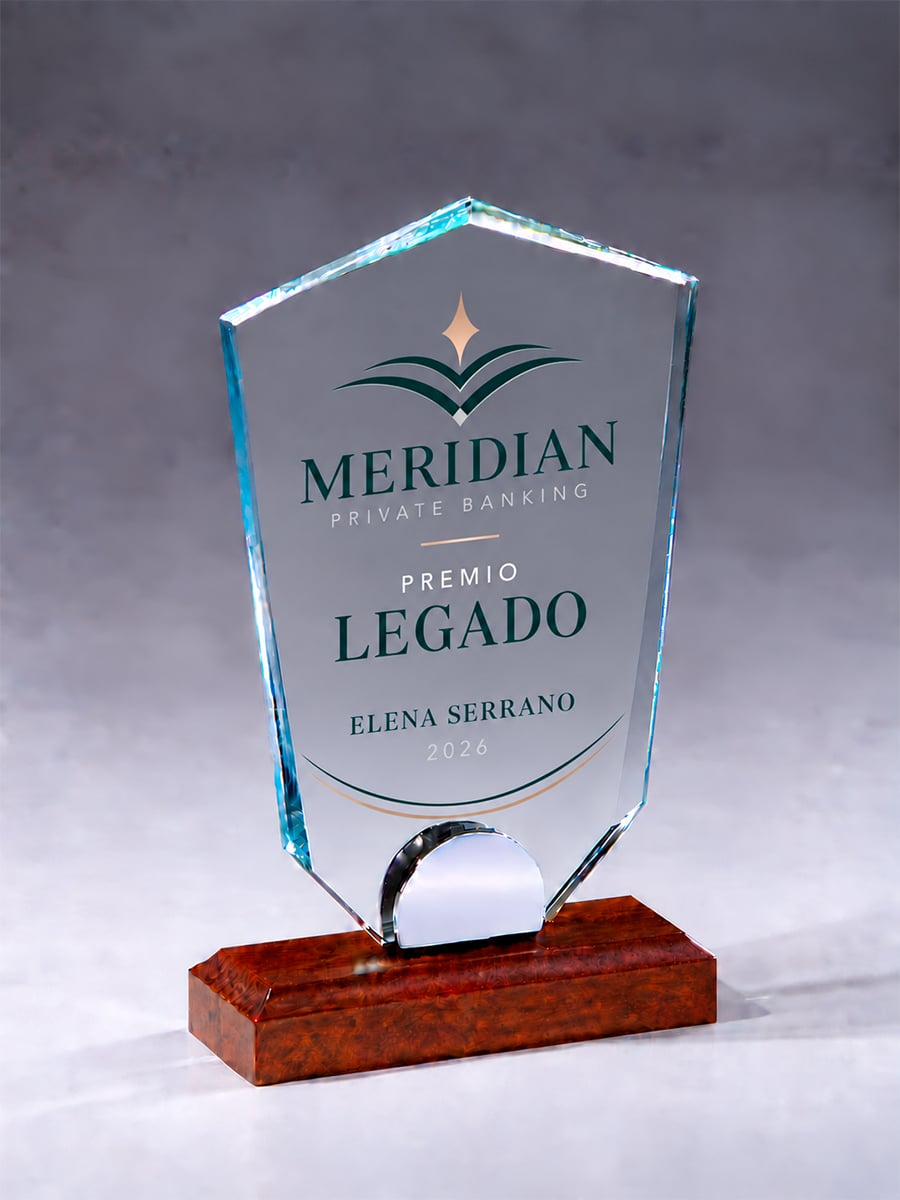 Trofeo Cristal con base de madera